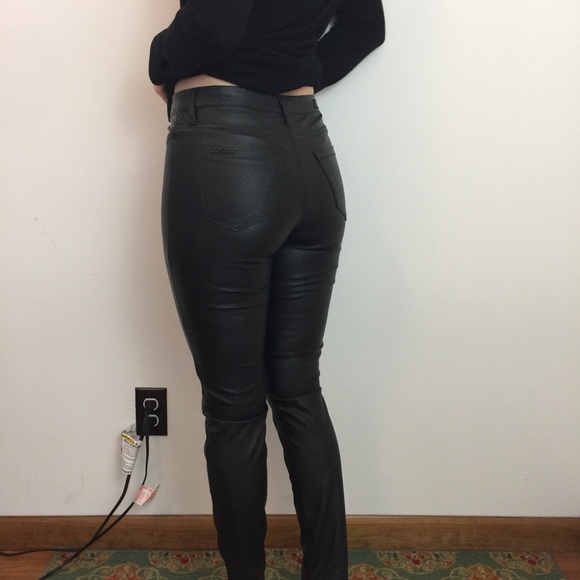 Blank NYC Black Skinny High Waisted Hot Pants - Picture 3 of 8